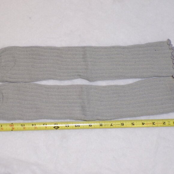 Leg Warmers Light Gray Ribbed Knit NEW - Picture 3 of 4